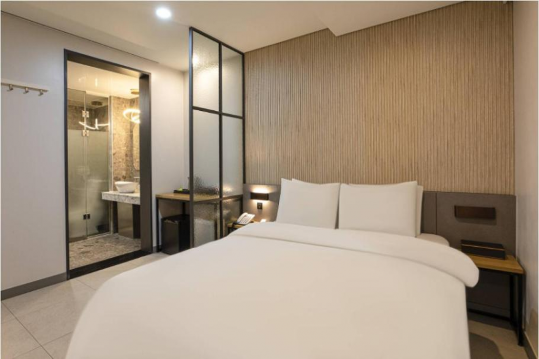 Hotel 99 Prestige 32/68