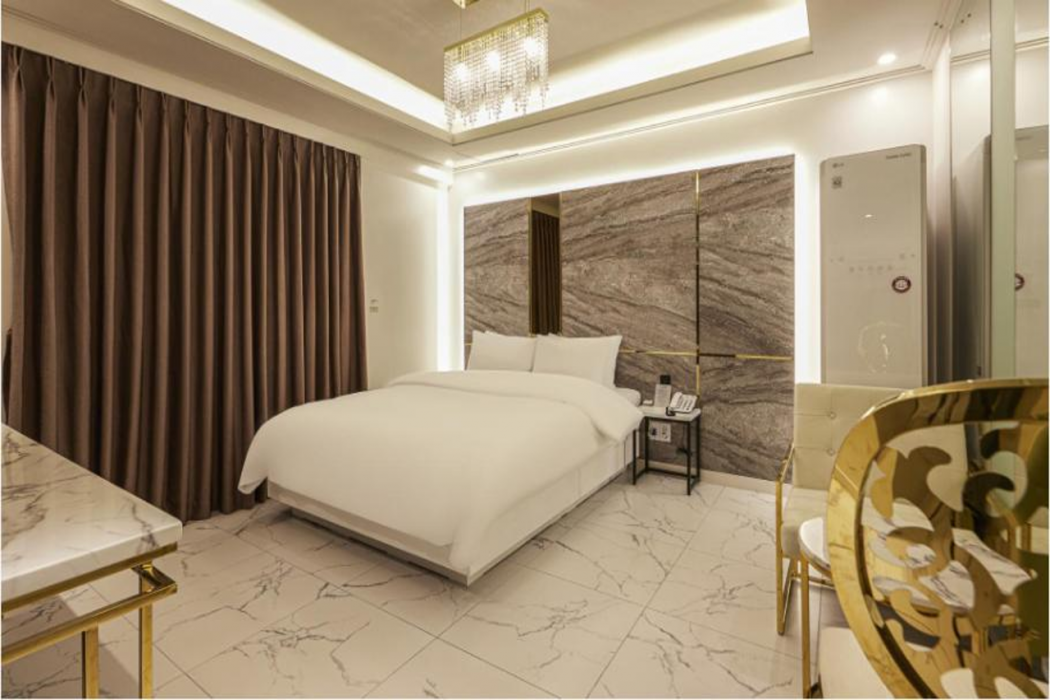 Hotel 99 Prestige 15/68