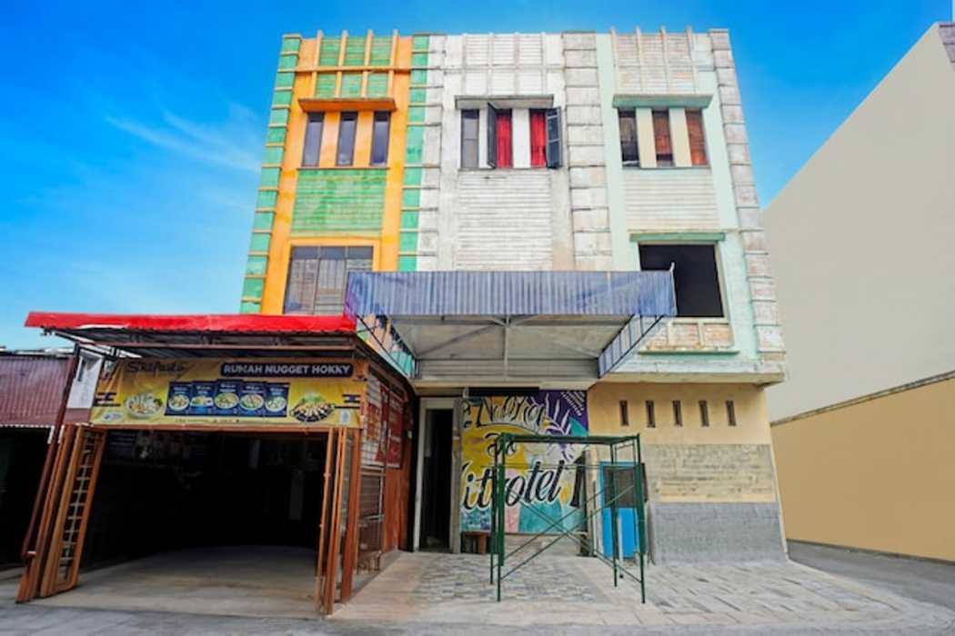Hotel O near Ringroad City Walk XXI formerly Mitrotel Medan photo1