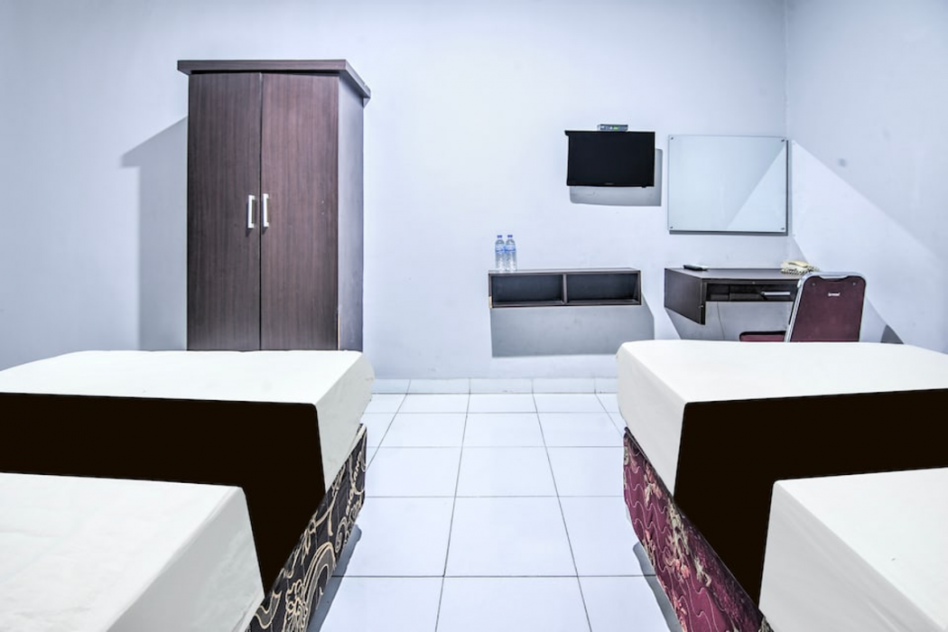 Hotel O Makassar near Mall Panakukang formerly Hotel Lucky Inn Makassar 17/44