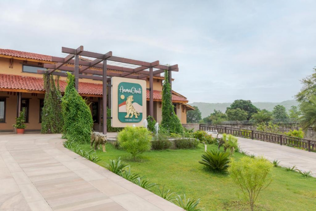 Aamaghati Wildlife Resort, Ranthambore in Khandar