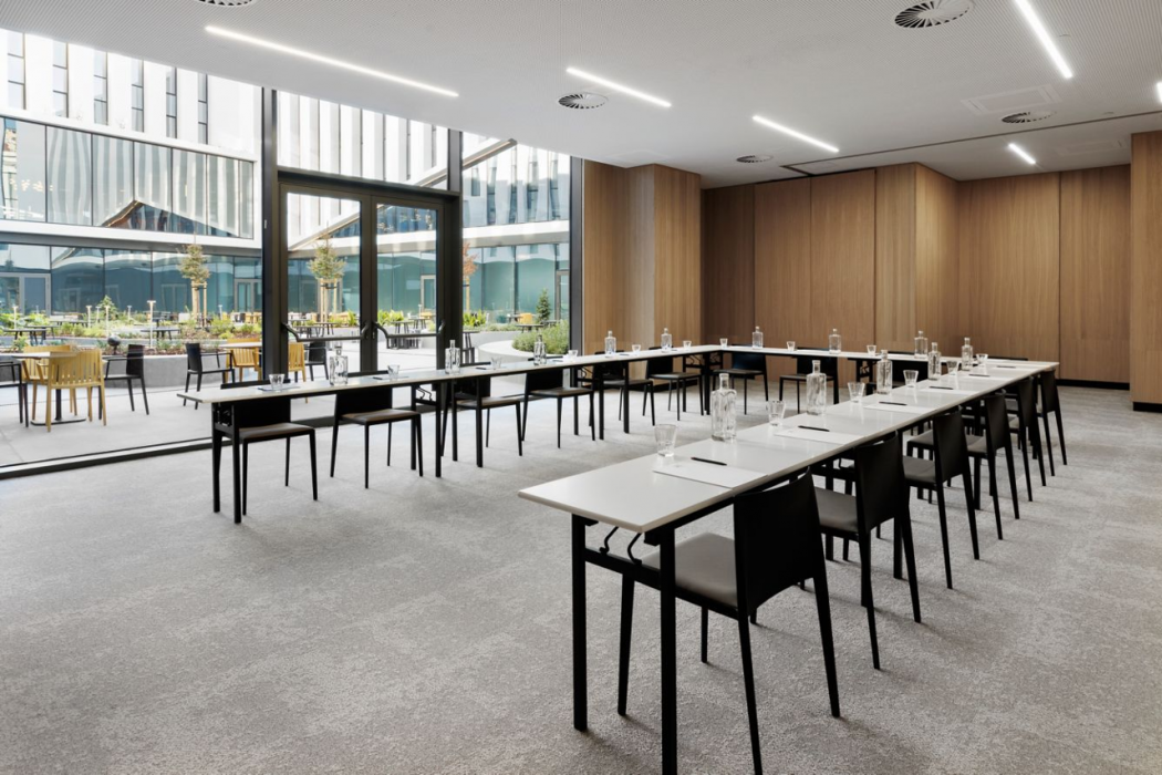 Moxy Alfragide Lisboa 24/58
