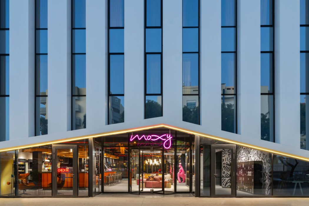 Moxy Alfragide Lisboa 3/58