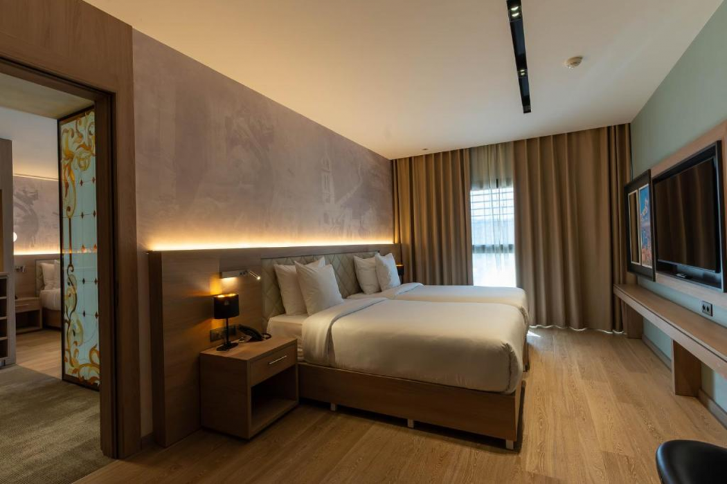 HOTEL KYRIAD PRESTIGE LE PATIO 12/31