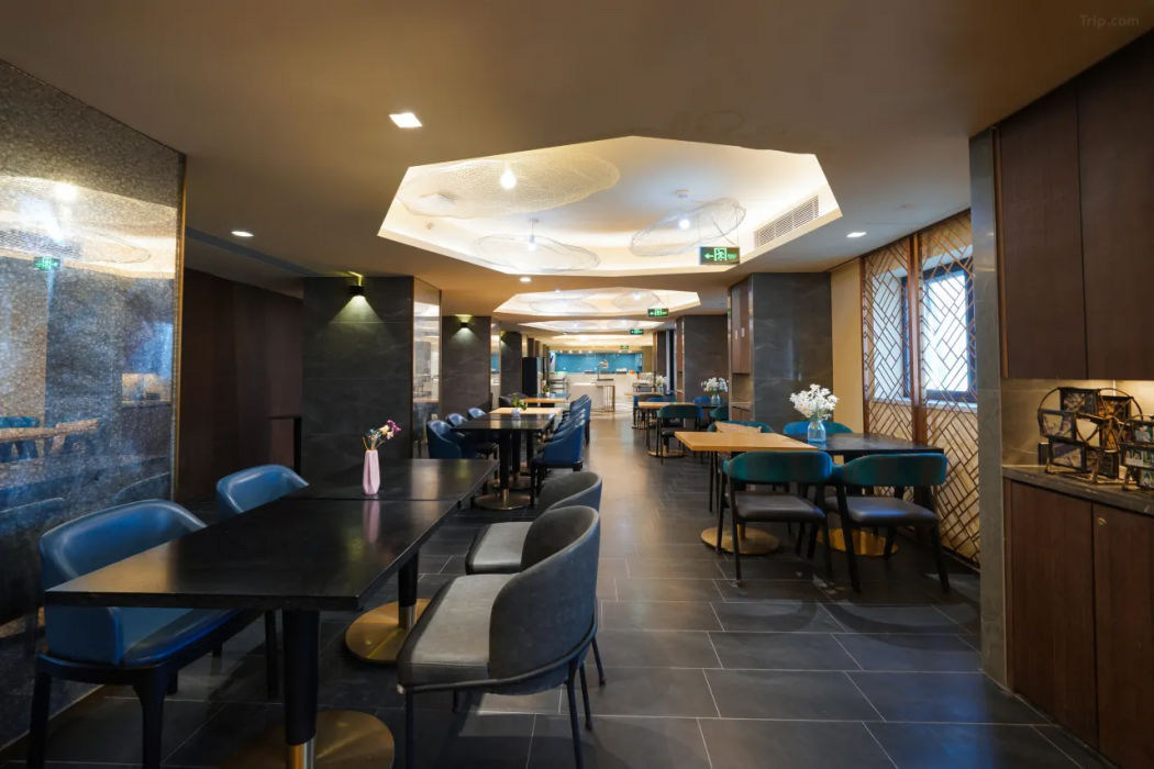 Country Inn & Suites by Radisson Shanghai Railway Station 8/10