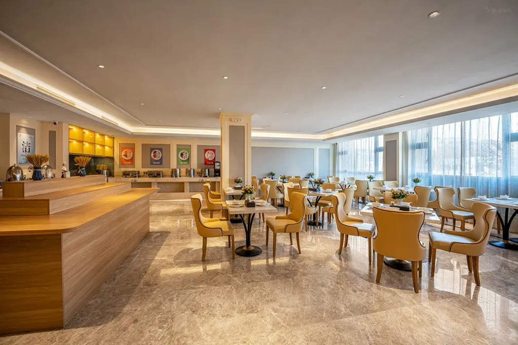 Vienna hotels (Hebi sands international store) 22/36