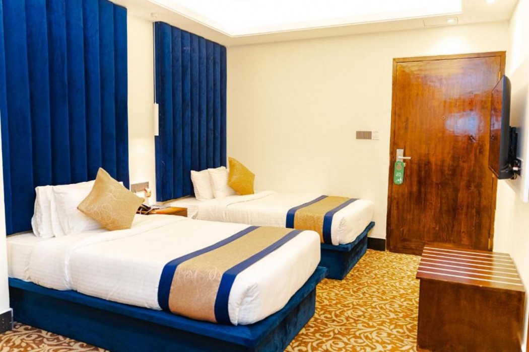 Marco Polo Dhaka 12/37