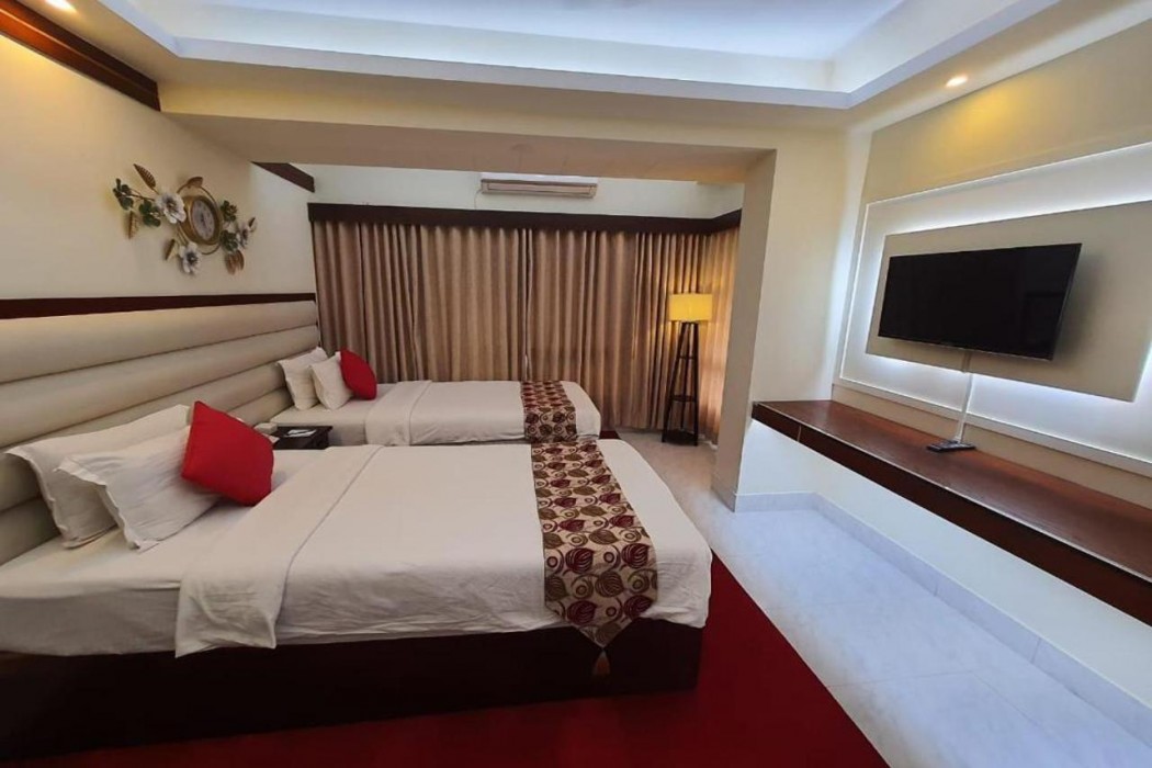 Hotel Grand Circle Inn 17/60