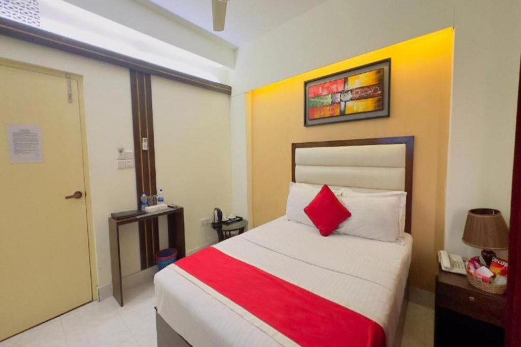 Hotel Grand Circle Inn 15/60