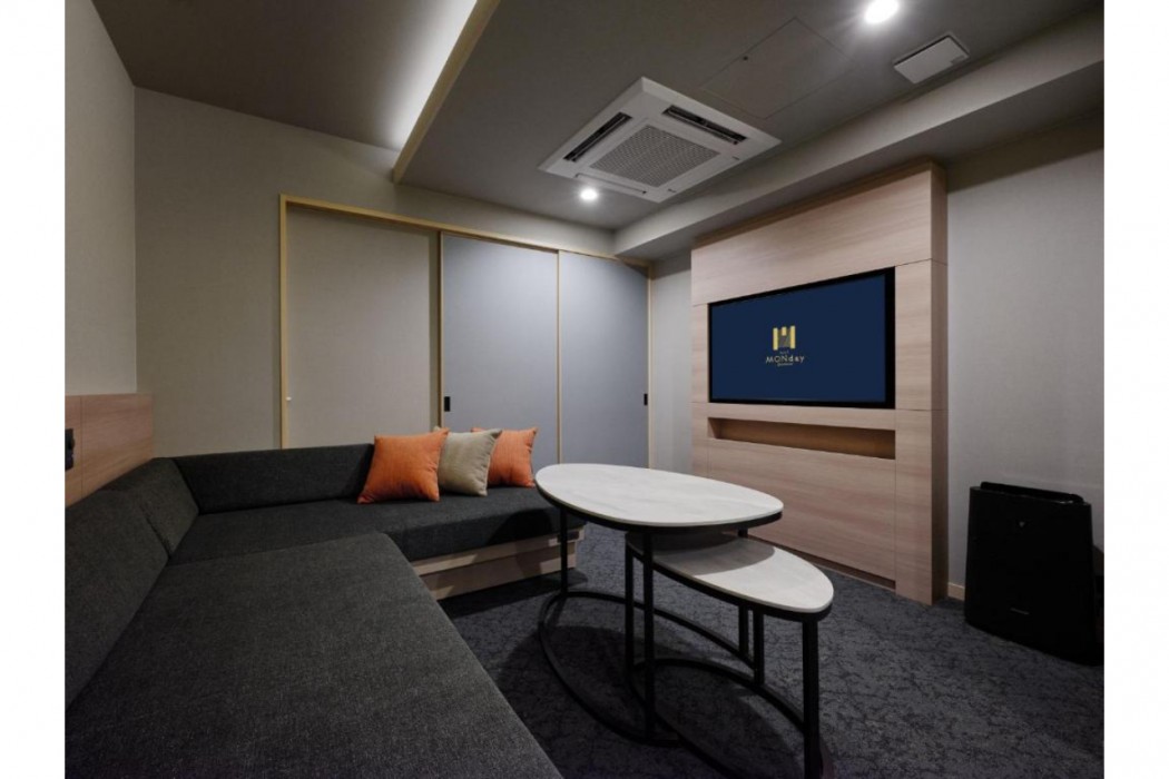 Premium Apart MONday KYOTO GOJO 22/63