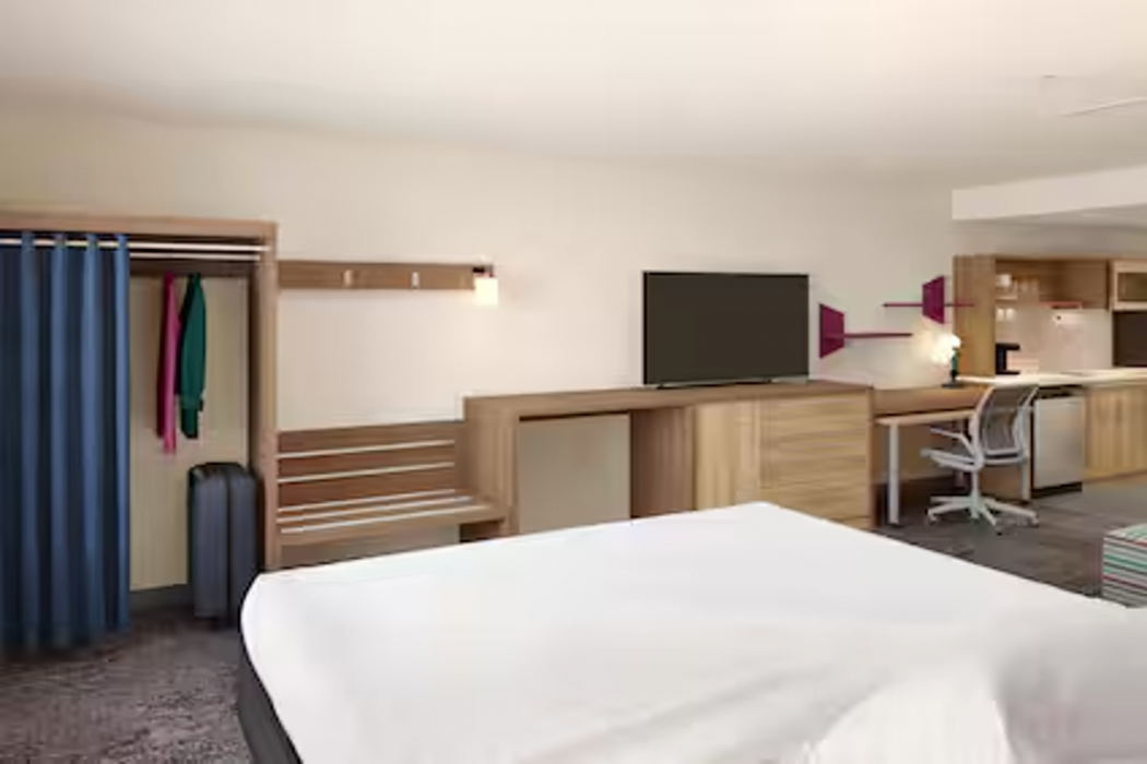 Home2 Suites by Hilton Ontario Airport, CA 11/44