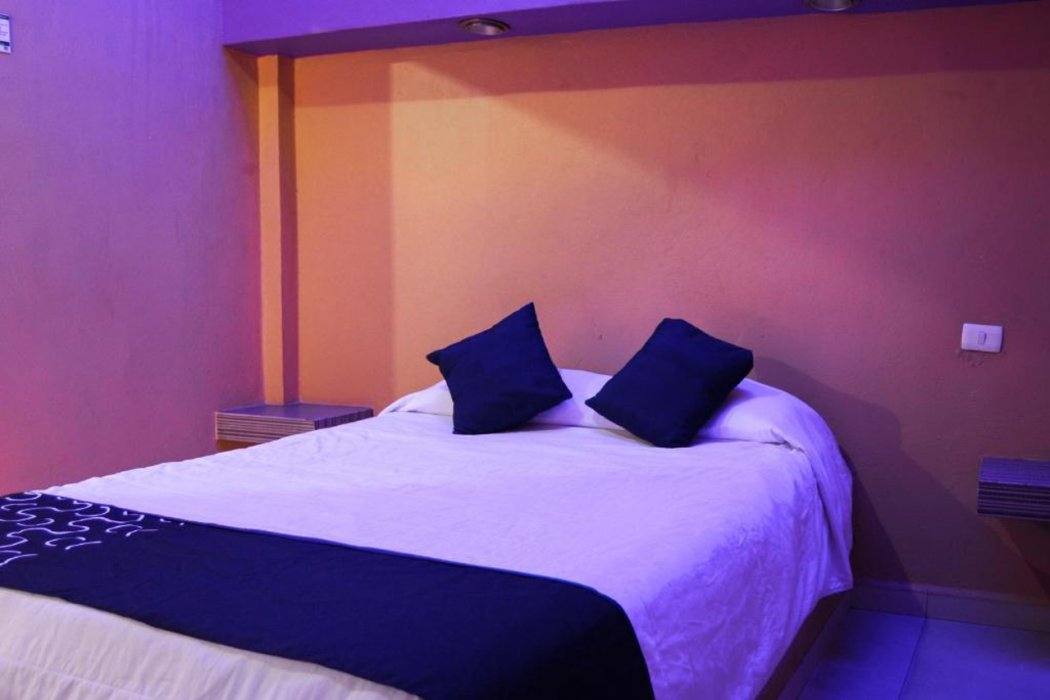 OYO Hotel Oasis, Monterrey 9/33
