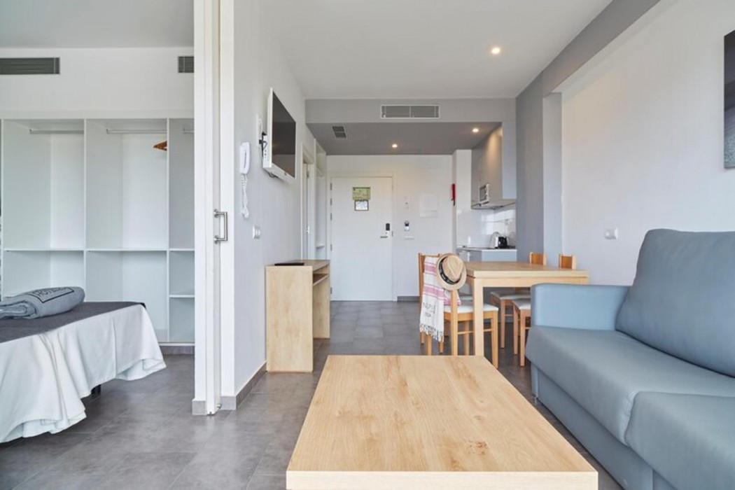 Invisa Aparthotel Casa Luis 3/53