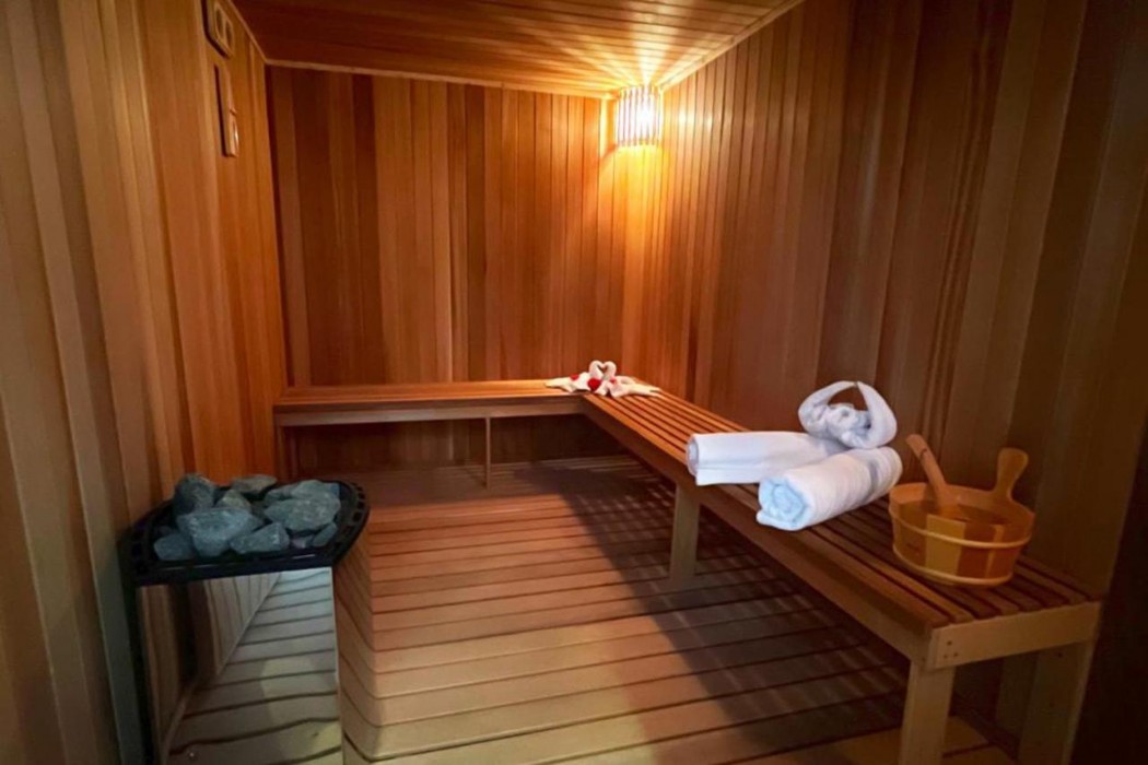 Jaw Resort and Spa 24/60
