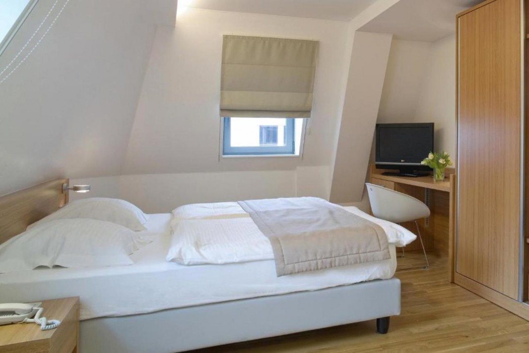 Hotel Simoncini 15/56