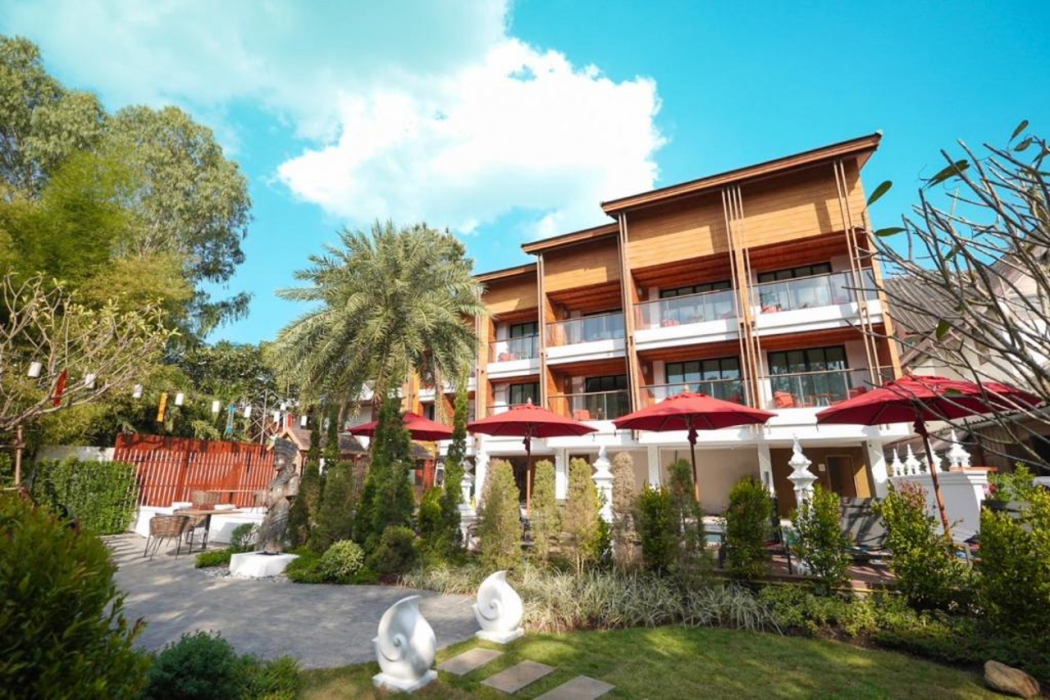 March Hotel & Suite Riverside photo1