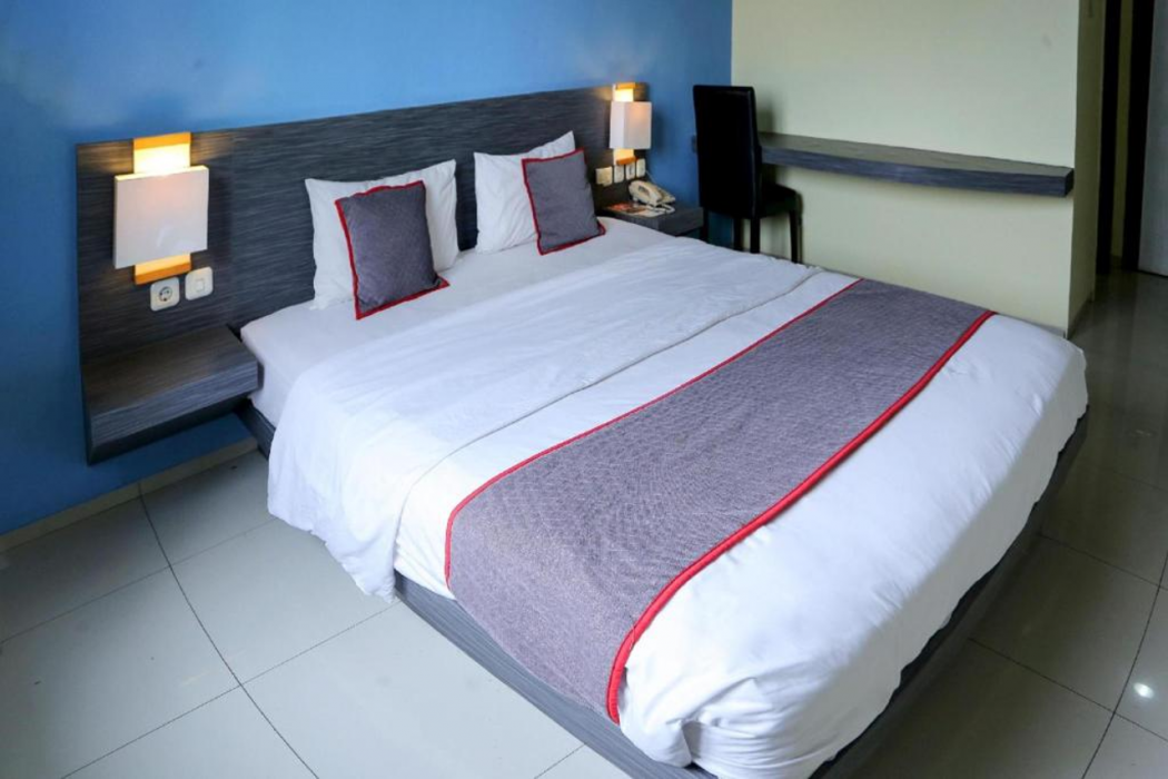Super OYO Townhouse OAK Hotel Fiducia Pondok Gede 12/48