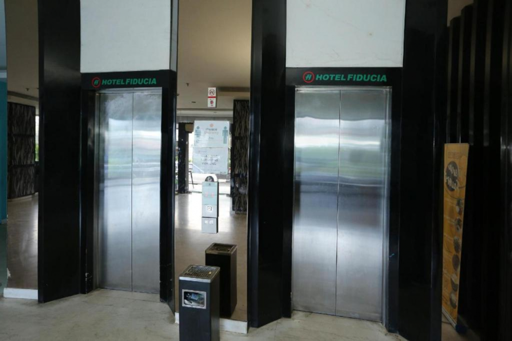 Super OYO Townhouse OAK Hotel Fiducia Pondok Gede 25/48