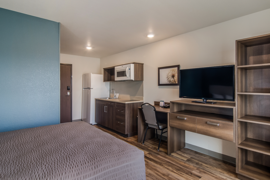 WoodSpring Suites Washington Meadowlands PA 8/45