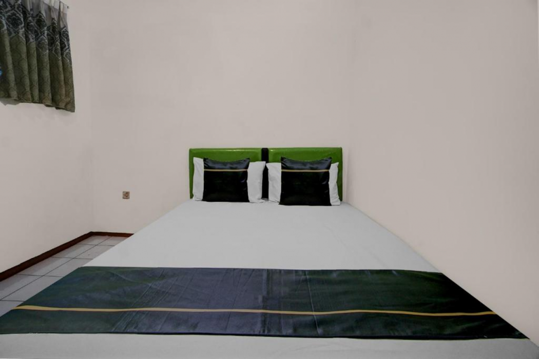 Hotel O near Alun Alun formerly Embun Pagi Hotel & Villa Resort 12/41