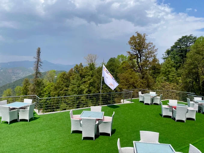 Pinemont Hotel Murree 48/57