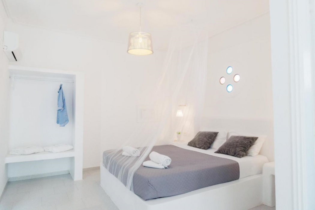 Noeme Santorini 8/57