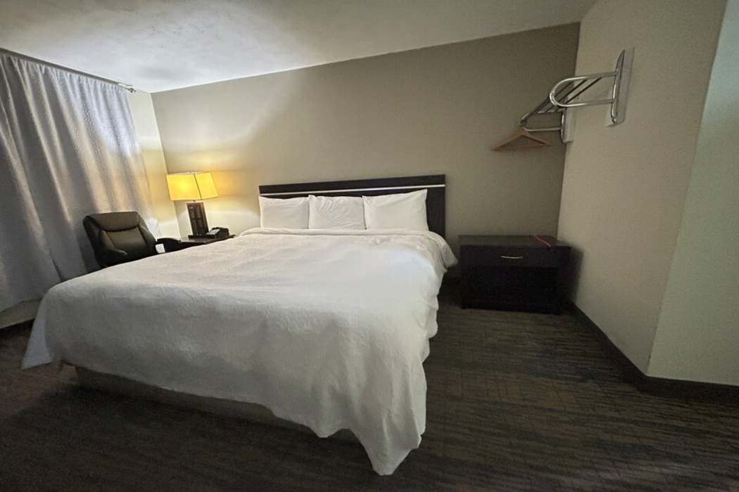 Gateaway Motel Broken Bow NE 9/33