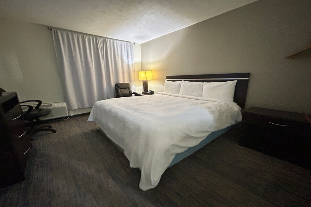 Gateaway Motel Broken Bow NE 10/33