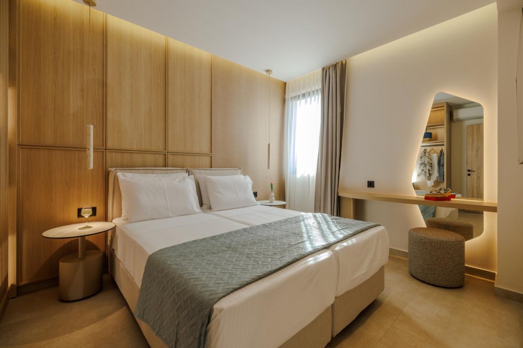 Sokratis LocoLux Villas & Suites 13/86