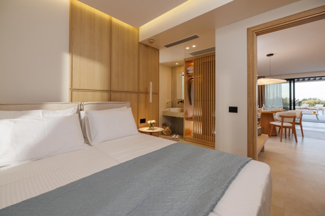 Sokratis LocoLux Villas & Suites 21/86