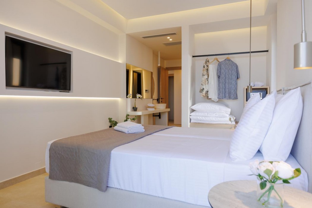 Sokratis LocoLux Villas & Suites 16/86