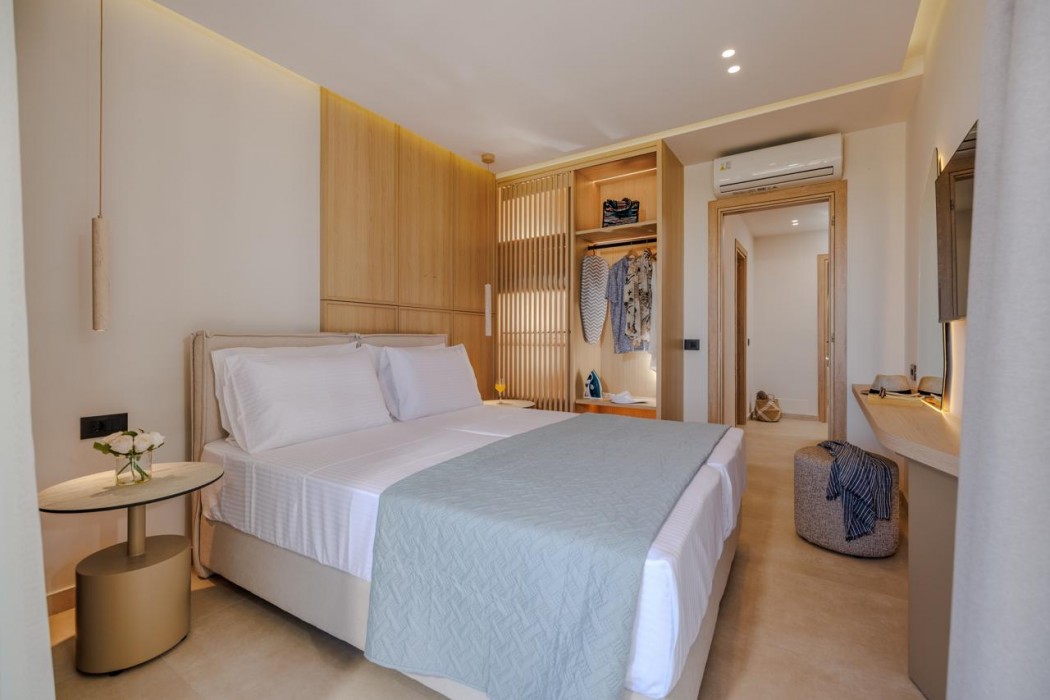 Sokratis LocoLux Villas & Suites 18/86