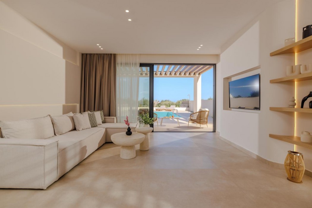 Sokratis LocoLux Villas & Suites 14/86