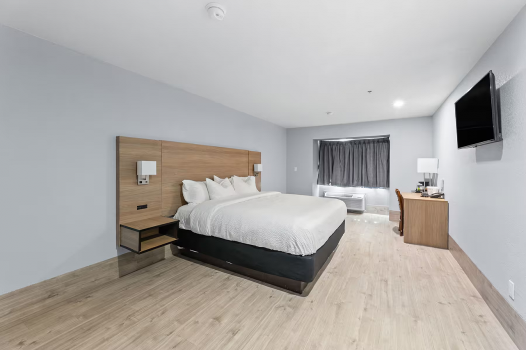 Baymont by Wyndham San Antonio Downtown 12/40