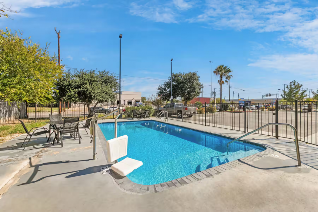 Baymont by Wyndham San Antonio Downtown 24/40