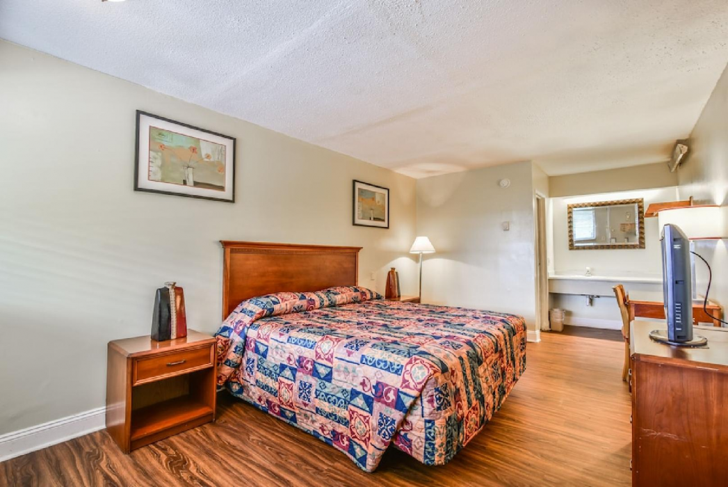 Economy Hotel Marietta 6/12