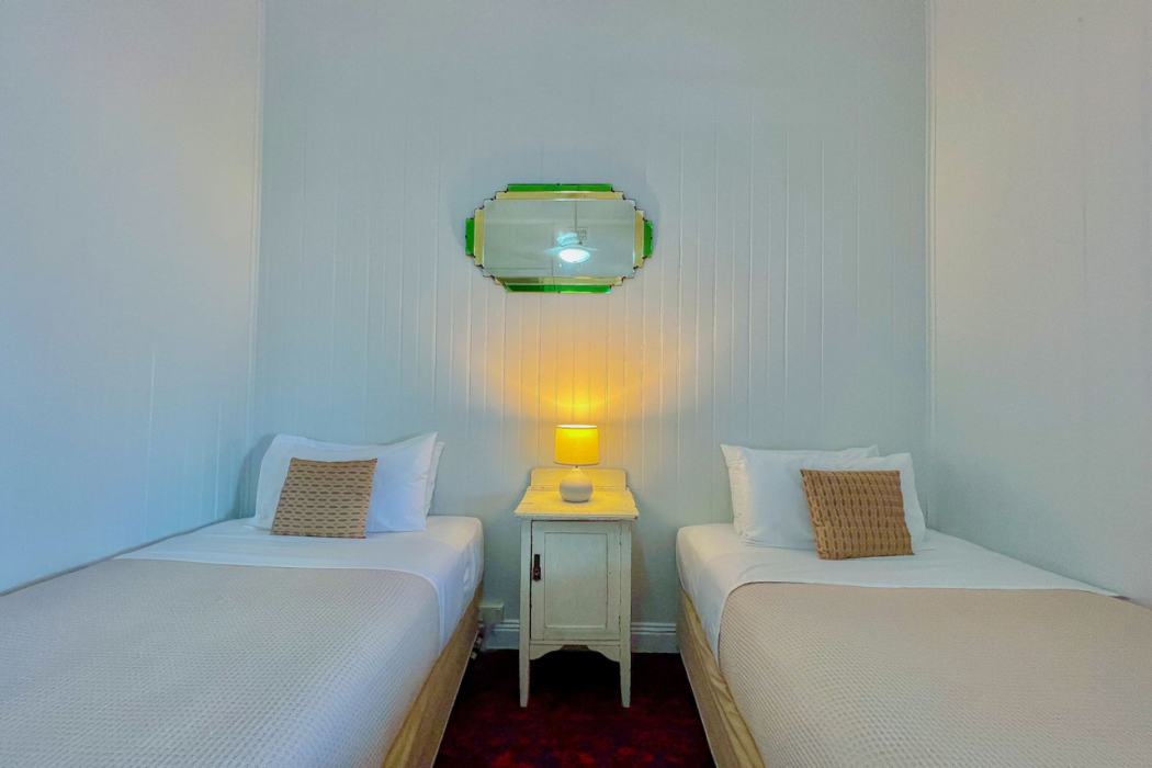 Ulmarra Hotel 9/38