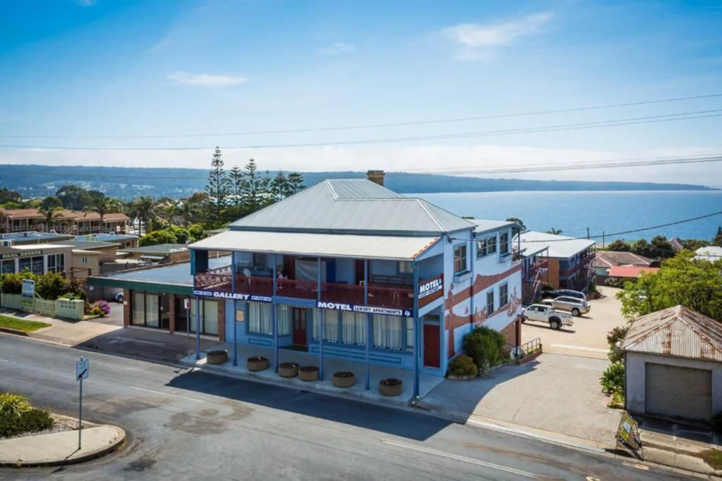Heritage House Motel and Units 1/16