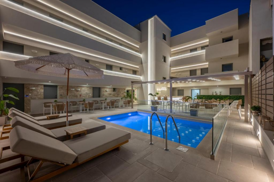 Sandy Seaside Suites 39/66