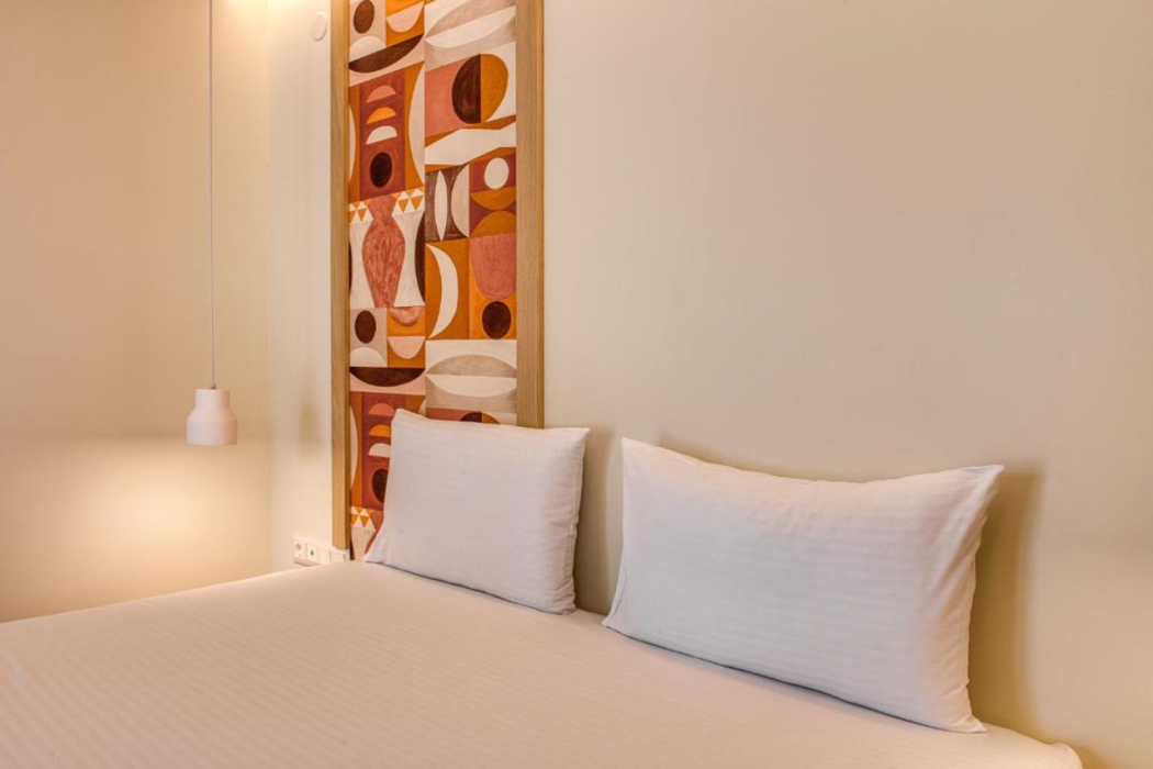Sandy Seaside Suites 12/66