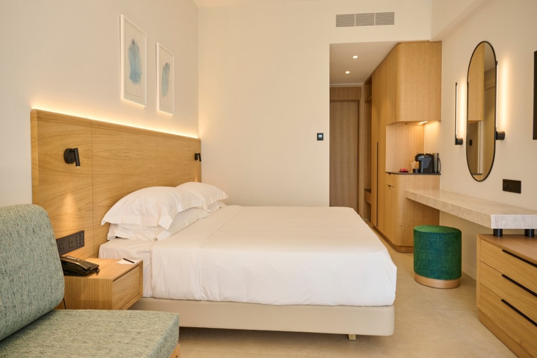 Sunrise Emerald Hotel 27/77