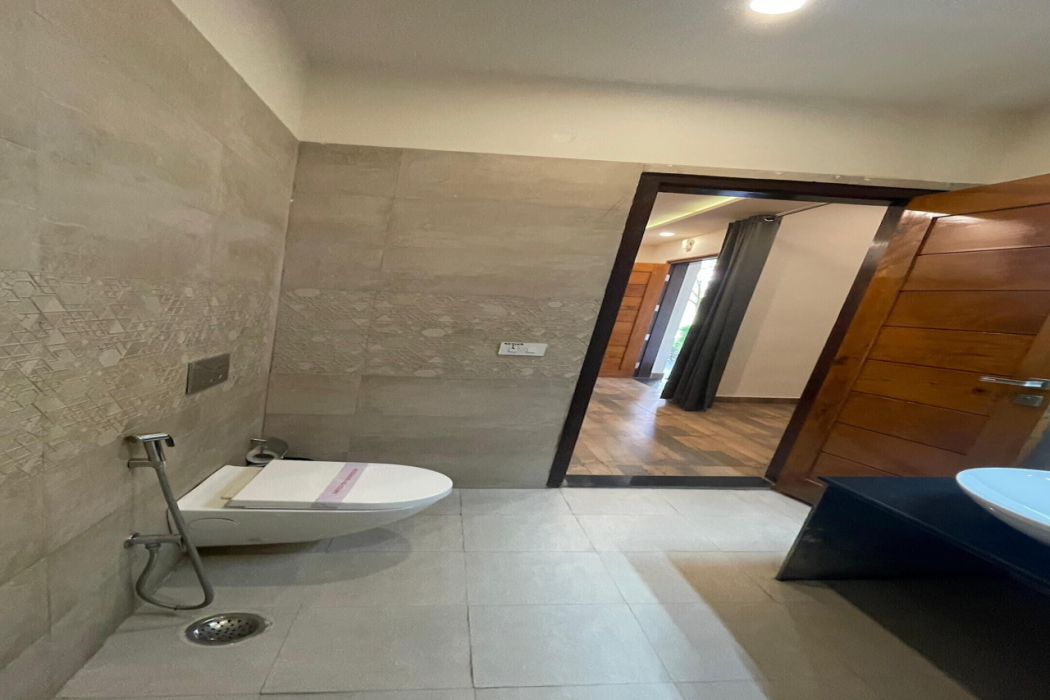 Crestmont Manral Resort Jim Corbett 6/10