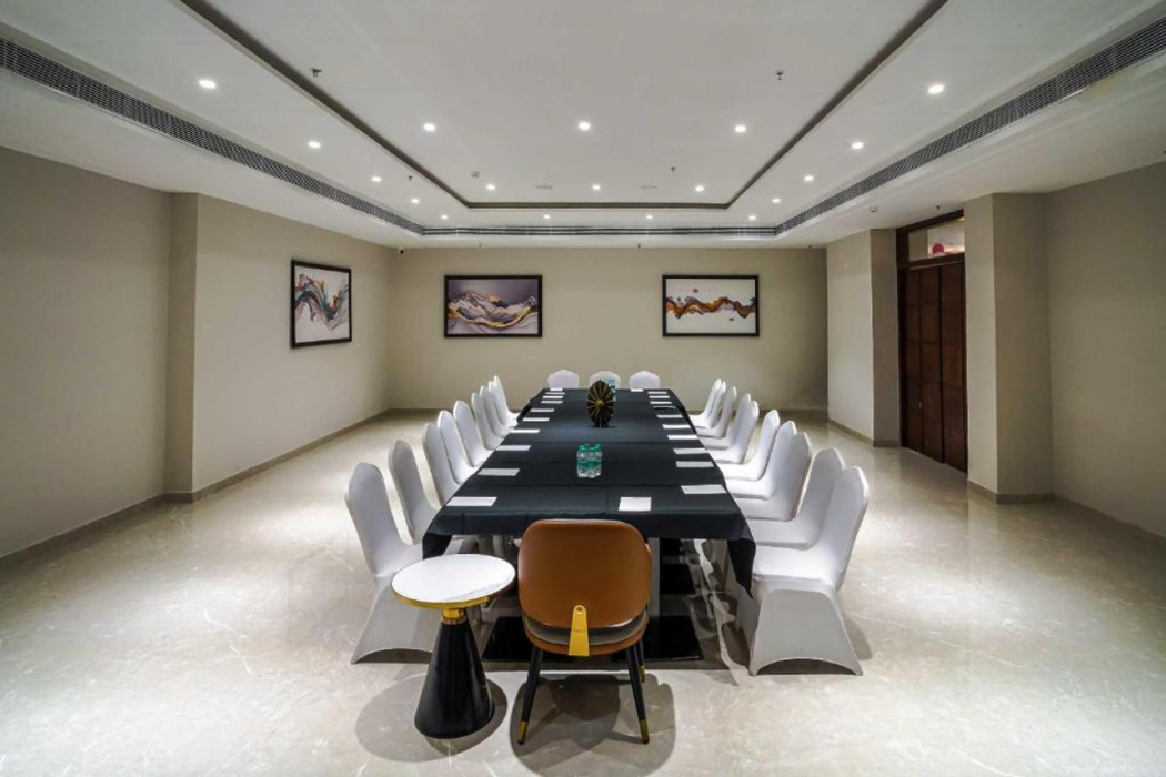 Clubhouse Hotel Chandigarh Mohali 26/47