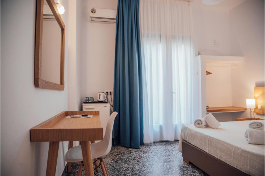 ANEMI BEACH HOTEL 17/65