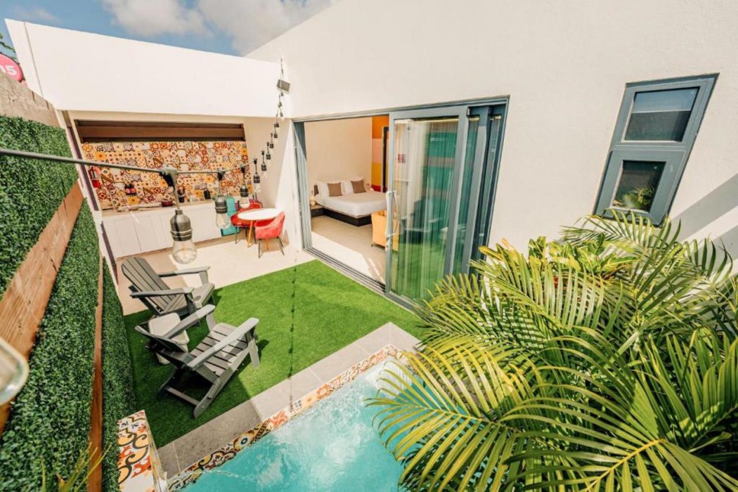 Privada Stays Eagle - Private Pools & Adults 12/25