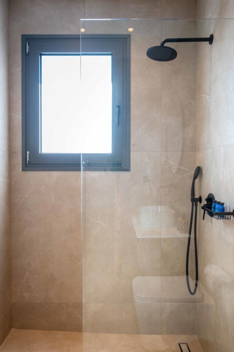 Alati Suites 8/35