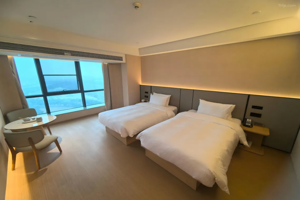 Xianze Hotel (Guangzhou North Railway Station Huadu Auto City Metro Station Branch) 16/40
