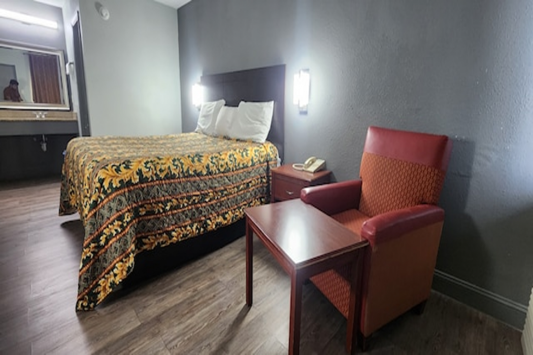 Eagle Inn by Hotel O Richmond Midlothian Turnpike 7/26