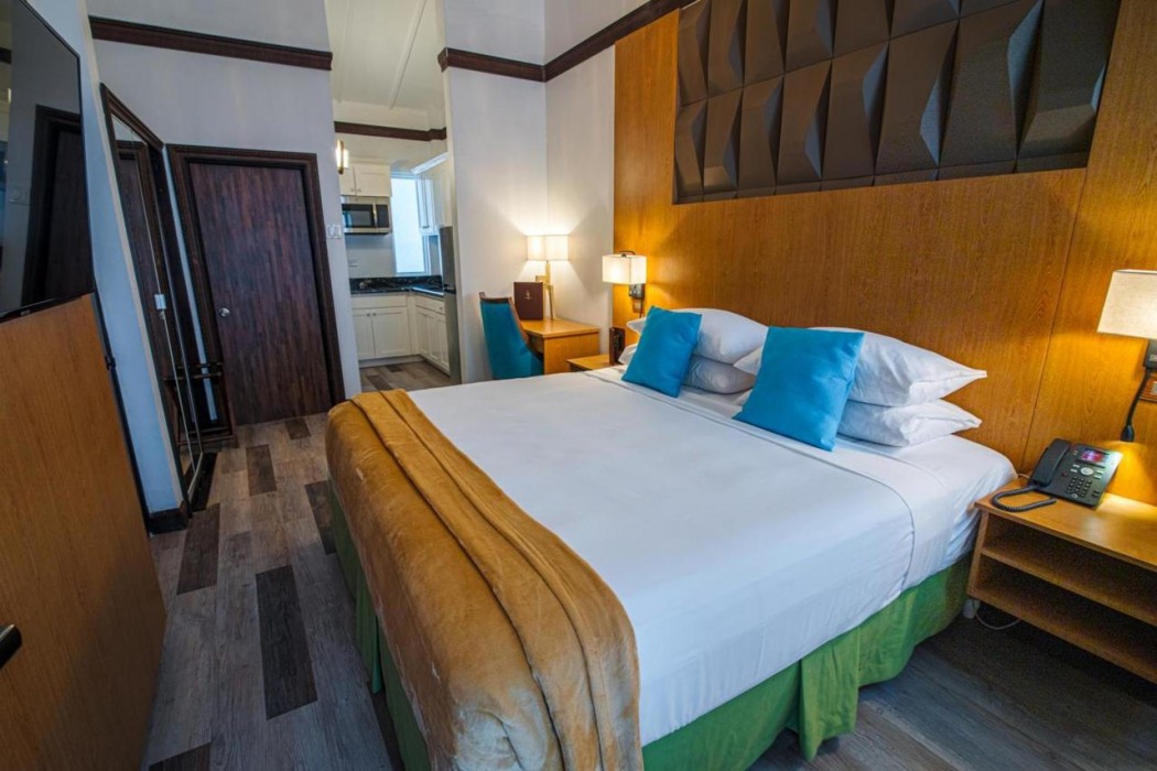 Sago Palm Hotel 7/68