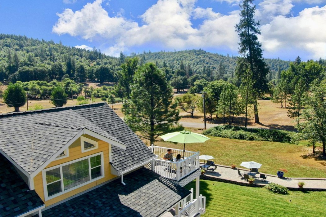 Blackberry Inn Yosemite 23/32